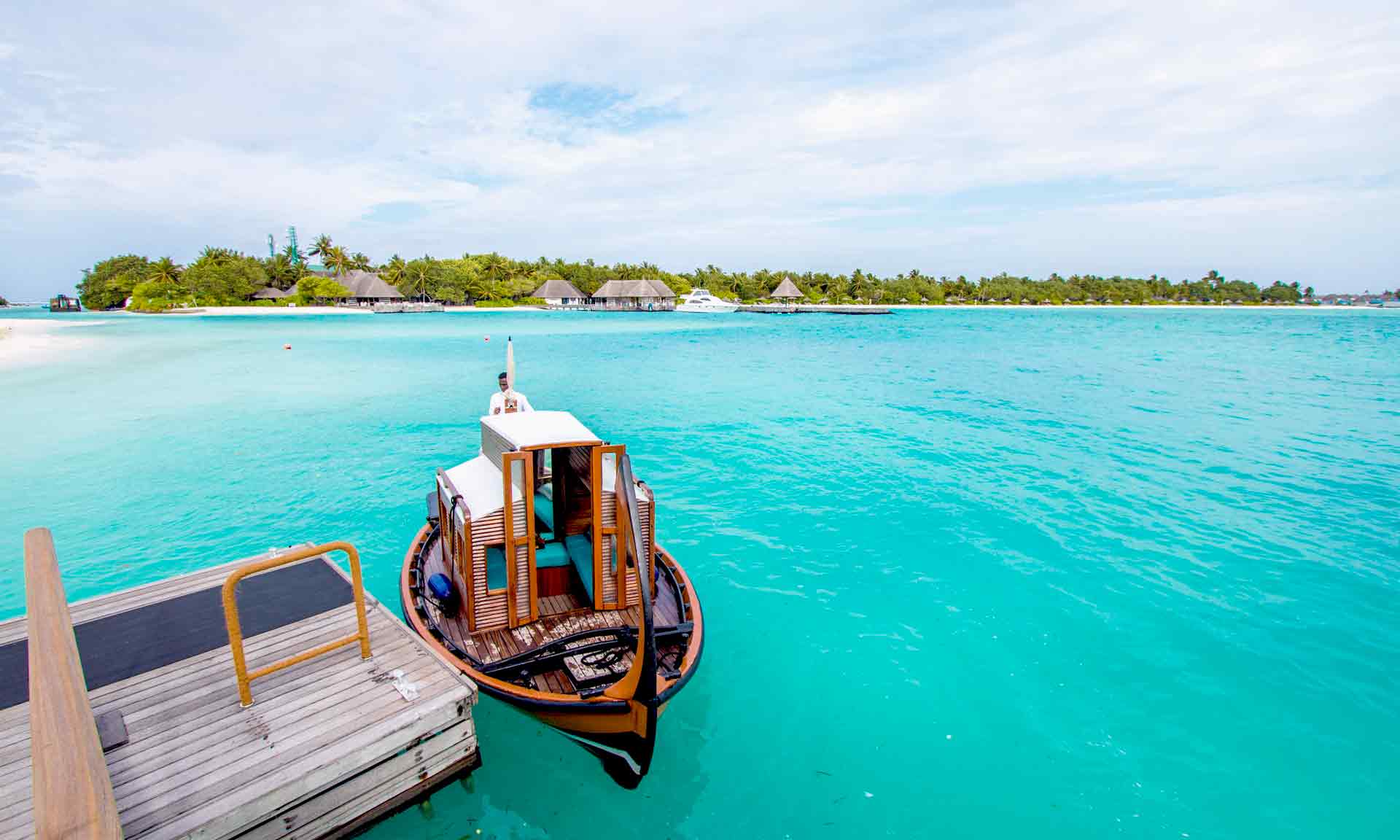 Outrigger Maldives Maafushivaru Resort