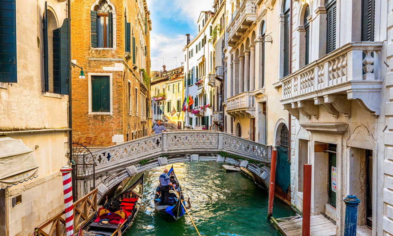 Valentinstag Geschenk - 4 Tage Urlaub in Venedig