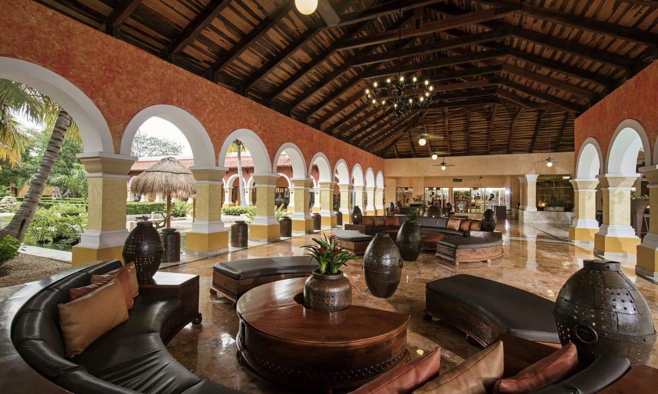 Iberostar_Mexiko_Hotel Paraiso Beach_PBE_IB_FAC_HALL_D1602_006_low