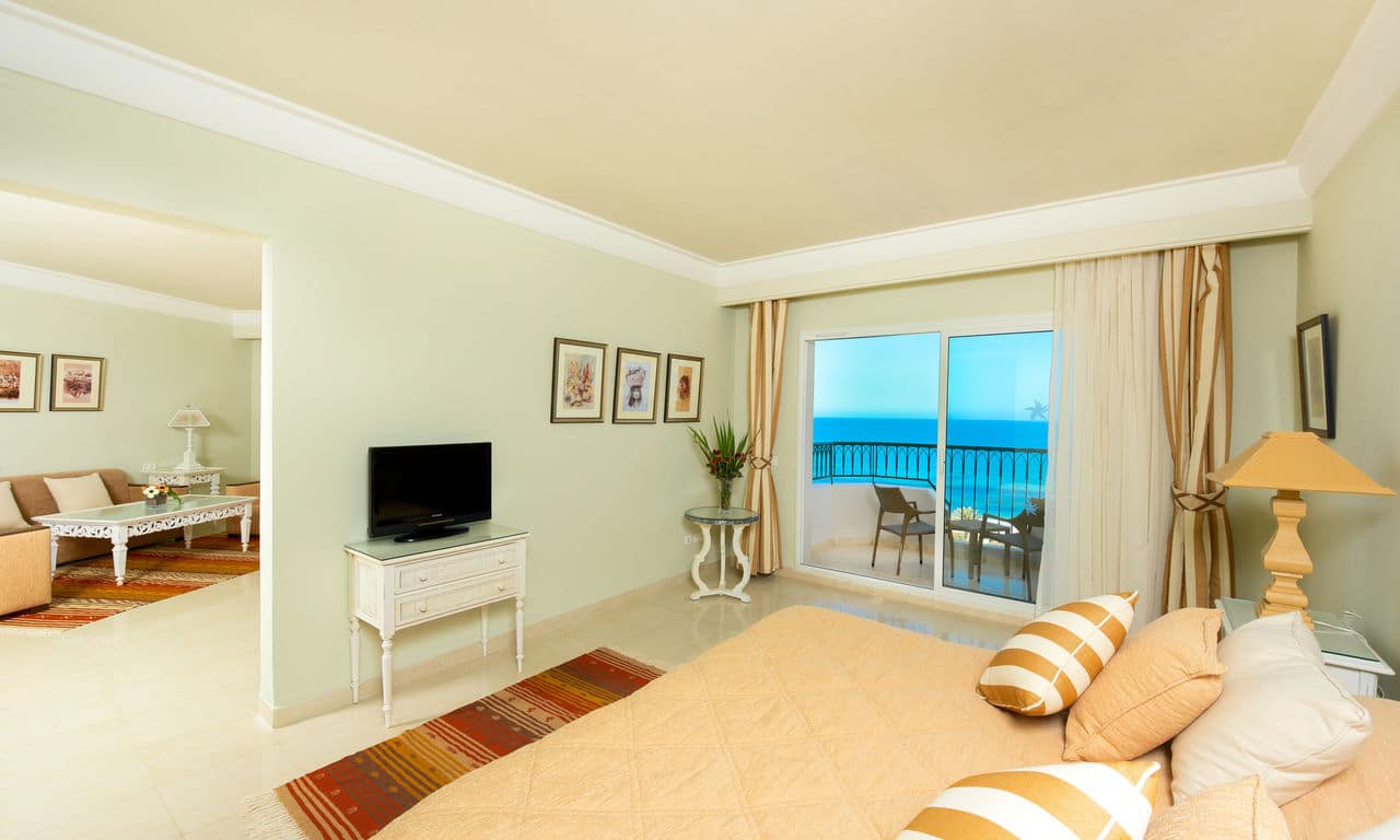 Iberostar_Monastir_Royal El Mansour Thalasso_REM_SE_R SUITE_SEA VIEW_D1305_003_low