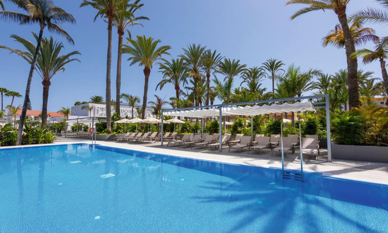 Gran Canaria - hotel Riu Palace Palmeras - swimming Pool 03