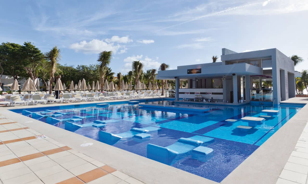 Mexiko playa del carmen - hotel Riu Palace Mexico - swimming pool mit Swim Up Bar