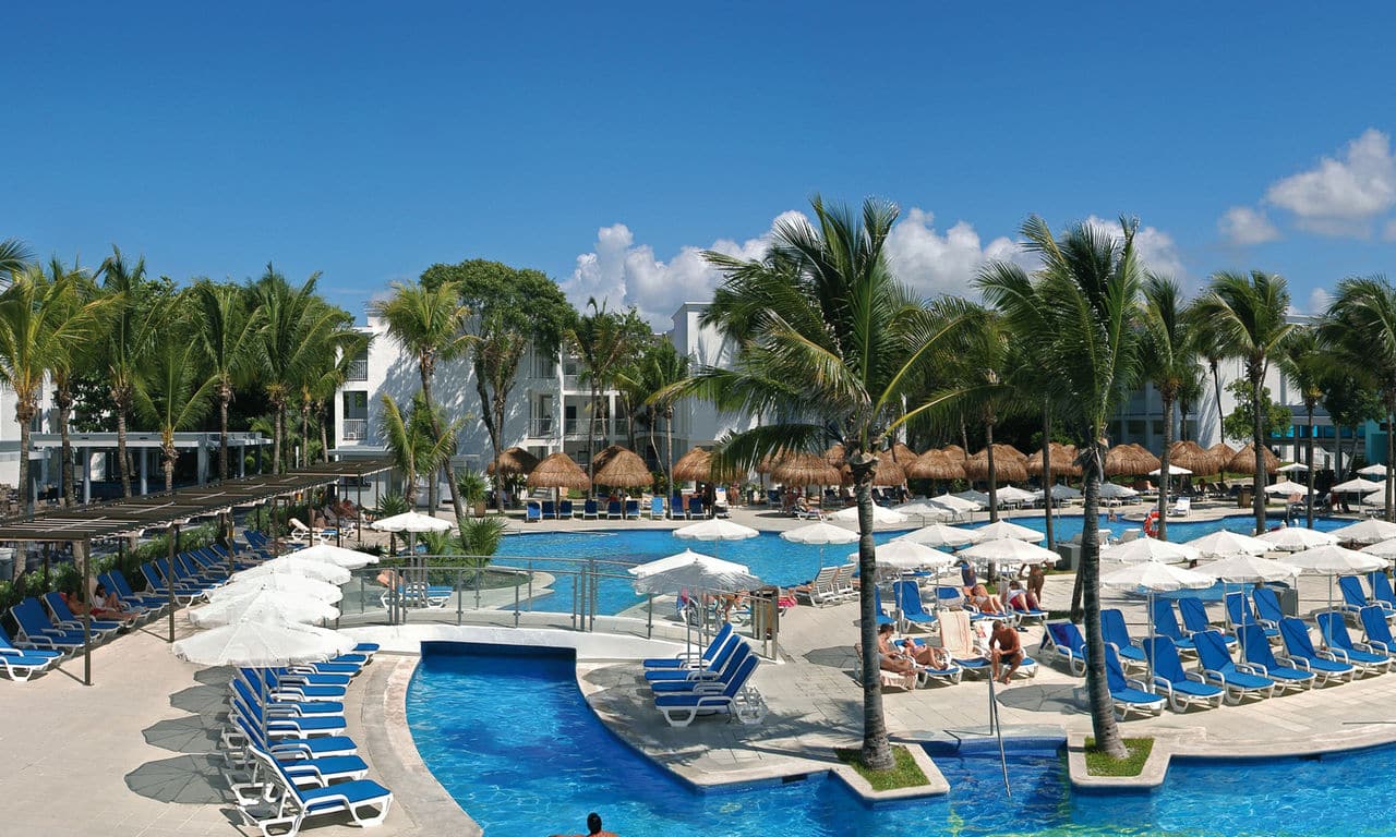 Mexiko playa del carmen - hotel Riu Yucatan - Swimming Pools 01