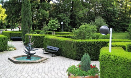 02015_hotels_in_bad fuessing urlaub_in_bad fuessing park kurzreise kurztrip deutschland bayern