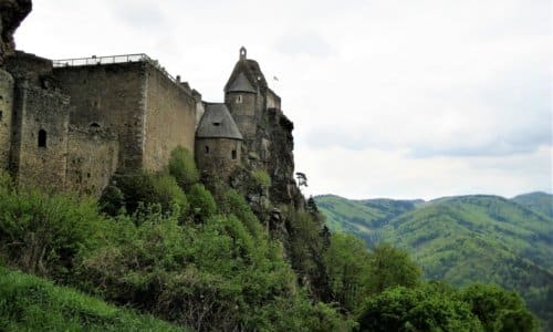 02017_hotels_in_bad fuessing urlaub_in_bad fuessing burg kurzreise kurztrip deutschland bayern