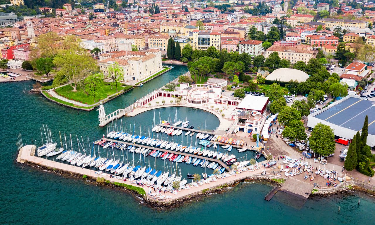 Residence Centro Vela Italien