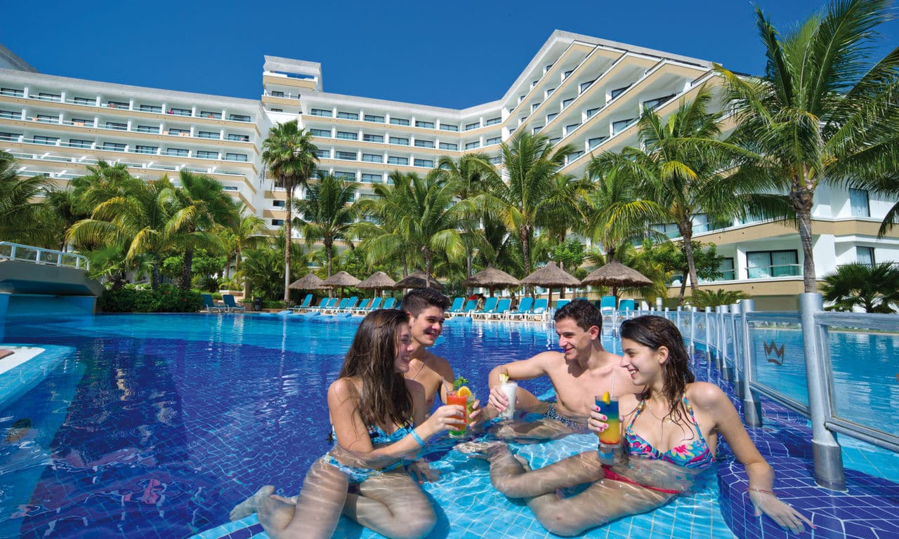mexiko cancun hotel riu caribe pool 3