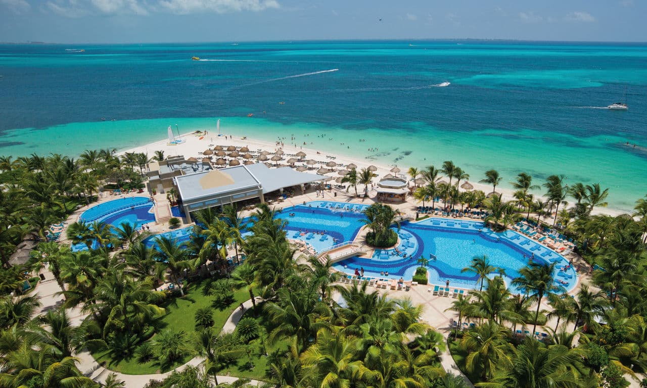 mexiko cancun hotel riu caribe strand und pool